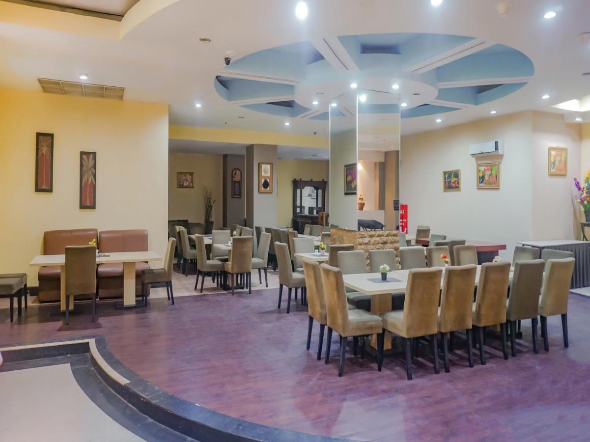 Oyo 3967 Hotel Pantai Wisata Makassar Eksteriør bilde