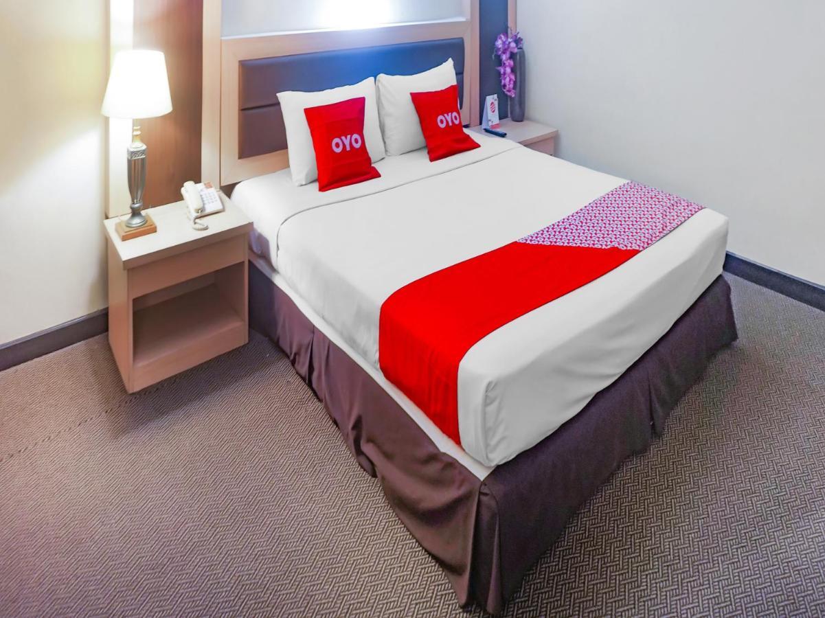 Oyo 3967 Hotel Pantai Wisata Makassar Eksteriør bilde