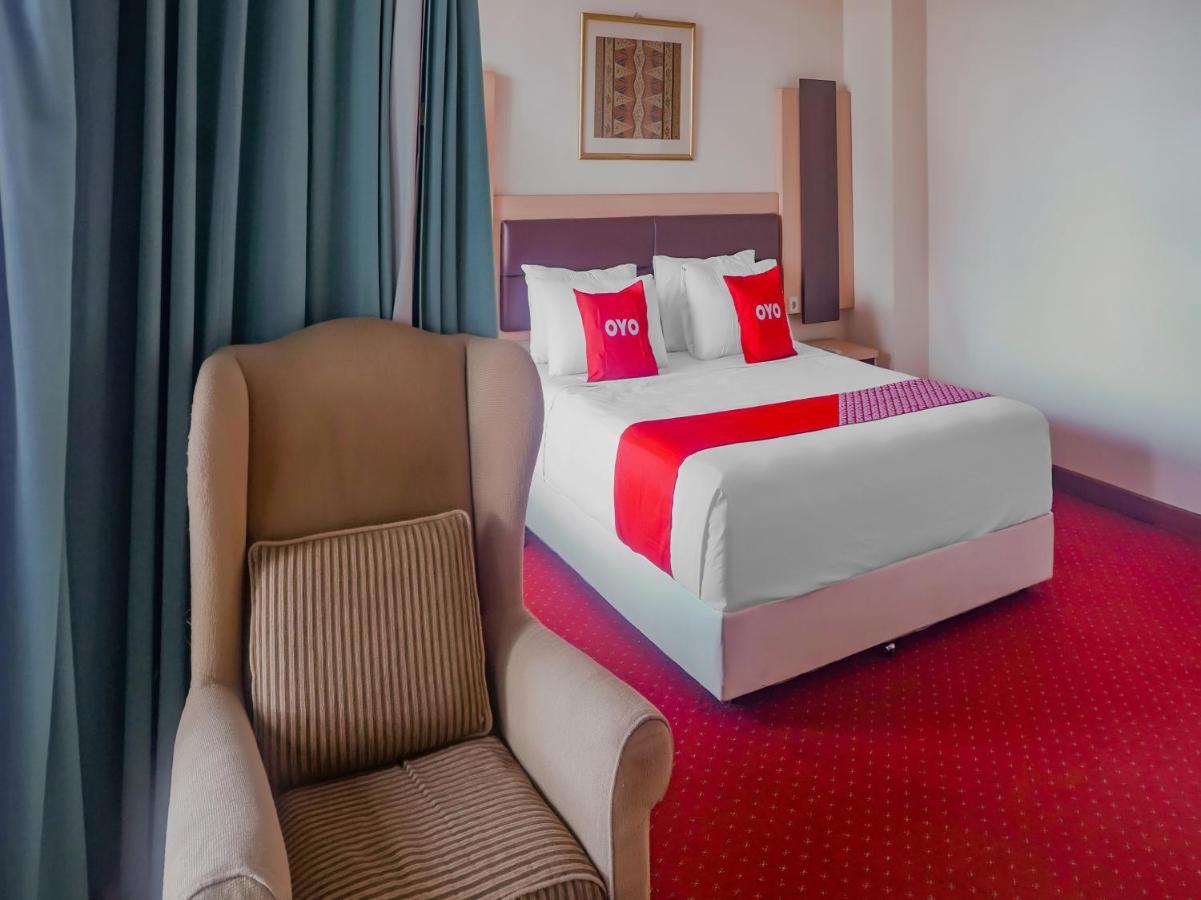 Oyo 3967 Hotel Pantai Wisata Makassar Eksteriør bilde