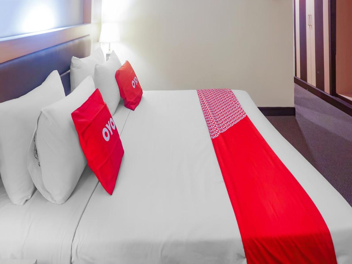 Oyo 3967 Hotel Pantai Wisata Makassar Eksteriør bilde